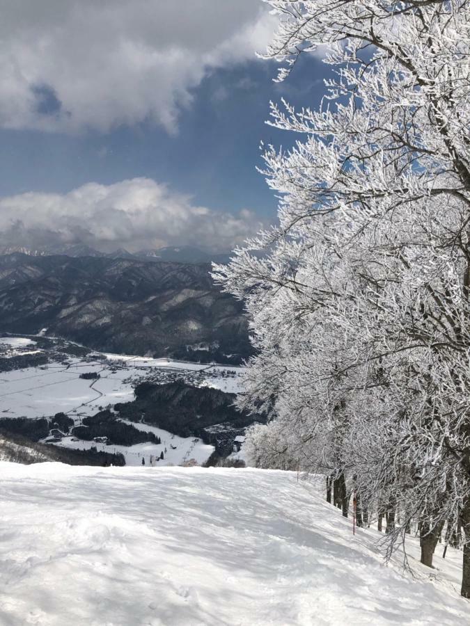 白马村 熊山旅舍酒店 外观 照片